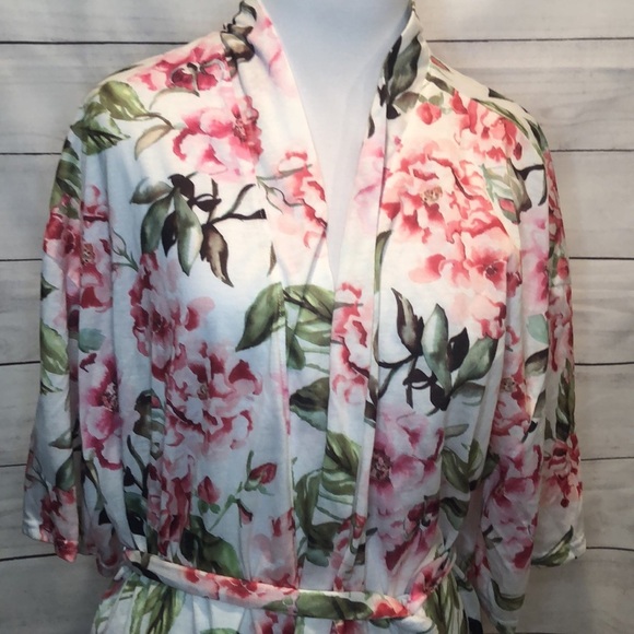 show me your MuMu Brie Robe Garden Of Blooms Floral Print Short One Size - Picture 6 of 8